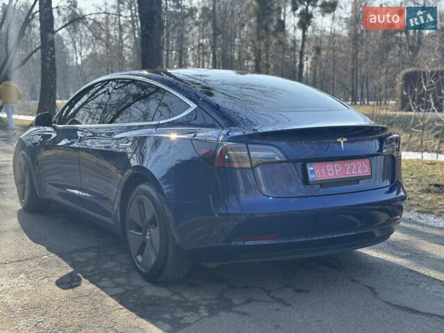 Синий Тесла Модель 3, объемом двигателя 0 л и пробегом 121 тыс. км за 14499 $, фото 2 на Automoto.ua