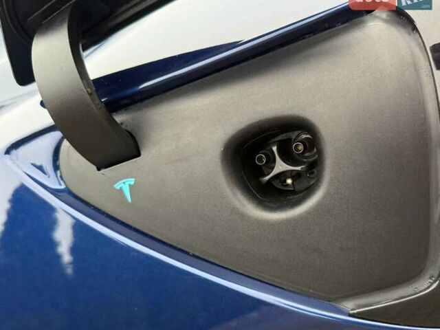 Синій Тесла Модель 3, об'ємом двигуна 0 л та пробігом 135 тис. км за 15800 $, фото 44 на Automoto.ua
