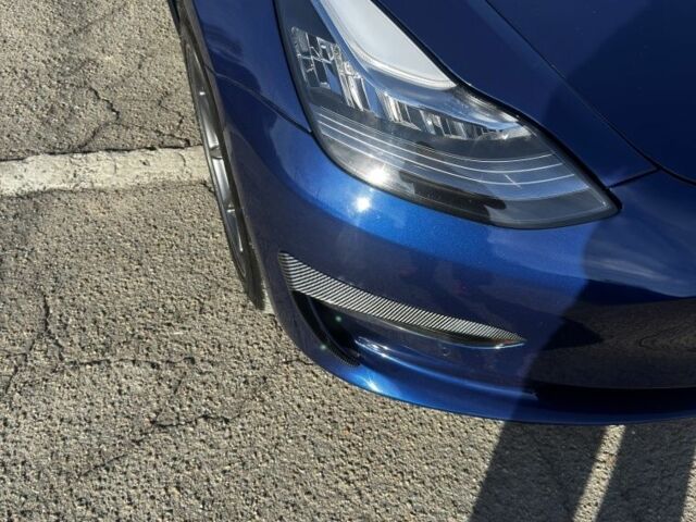 Тесла Модель 3 2020 у Кам'янське (Дніпродзержинськ) на Automoto.ua Синій Тесла Модель 3, об'ємом двигуна 0 л та пробігом 82 тис. км за 20000 $, фото 5 на Automoto.ua