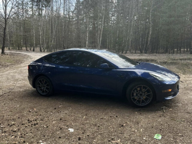 Синий Тесла Модель 3, объемом двигателя 0 л и пробегом 37 тыс. км за 23500 $, фото 2 на Automoto.ua