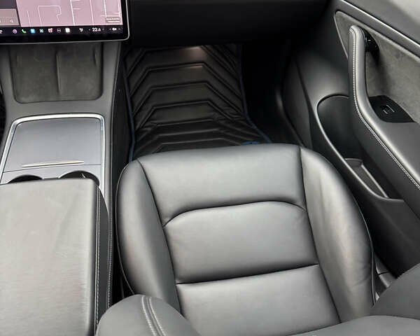 Синий Тесла Модель 3, объемом двигателя 0 л и пробегом 64 тыс. км за 19900 $, фото 31 на Automoto.ua