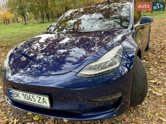 Синій Тесла Модель 3, об'ємом двигуна 0 л та пробігом 63 тис. км за 20500 $, фото 3 на Automoto.ua