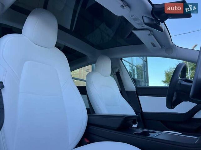 Синий Тесла Модель 3, объемом двигателя 0 л и пробегом 75 тыс. км за 21200 $, фото 9 на Automoto.ua