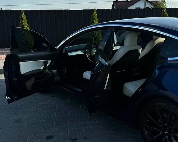 Синий Тесла Модель 3, объемом двигателя 0 л и пробегом 80 тыс. км за 16500 $, фото 2 на Automoto.ua