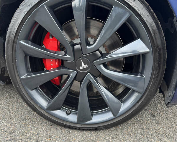 Синий Тесла Модель 3, объемом двигателя 0 л и пробегом 64 тыс. км за 19900 $, фото 8 на Automoto.ua