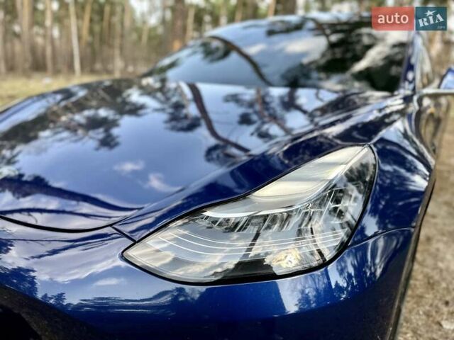 Синий Тесла Модель 3, объемом двигателя 0 л и пробегом 98 тыс. км за 19777 $, фото 15 на Automoto.ua