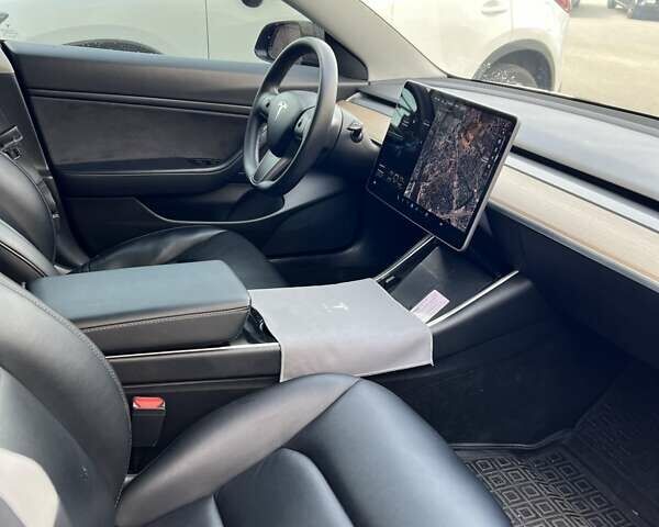 Синий Тесла Модель 3, объемом двигателя 0 л и пробегом 98 тыс. км за 19999 $, фото 4 на Automoto.ua