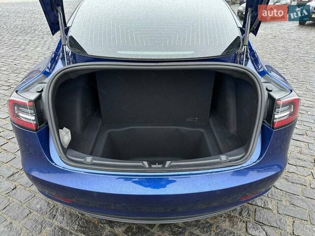 Синий Тесла Модель 3, объемом двигателя 0 л и пробегом 93 тыс. км за 20700 $, фото 12 на Automoto.ua