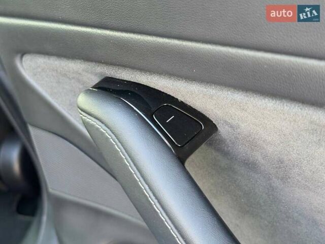 Синий Тесла Модель 3, объемом двигателя 0 л и пробегом 67 тыс. км за 22000 $, фото 39 на Automoto.ua