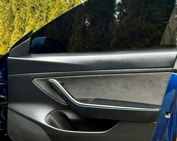 Синій Тесла Модель 3, об'ємом двигуна 0 л та пробігом 135 тис. км за 15800 $, фото 72 на Automoto.ua