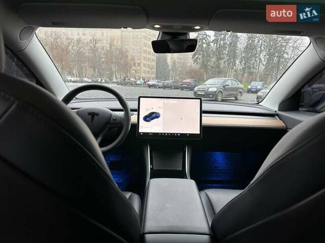 Синий Тесла Модель 3, объемом двигателя 0 л и пробегом 93 тыс. км за 20700 $, фото 16 на Automoto.ua