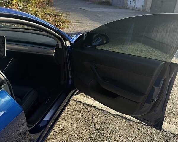 Синій Тесла Модель 3, об'ємом двигуна 0 л та пробігом 82 тис. км за 19500 $, фото 10 на Automoto.ua