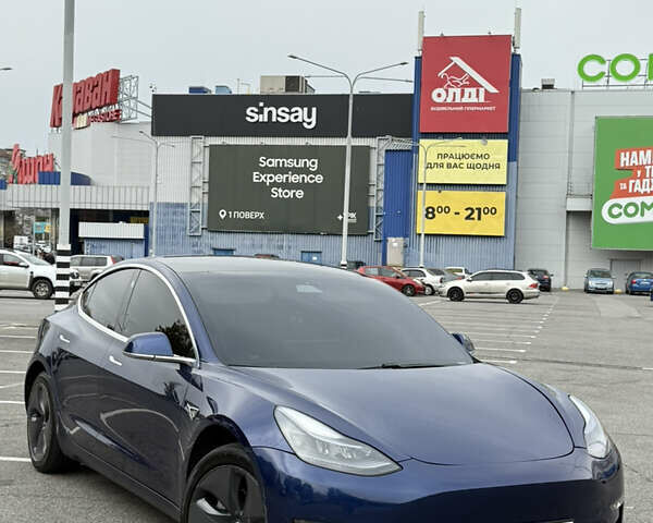 Тесла Модель 3 2020 в Днепре (Днепропетровске) на Automoto.ua Синий Тесла Модель 3, объемом двигателя 0 л и пробегом 140 тыс. км за 14900 $, фото 5 на Automoto.ua