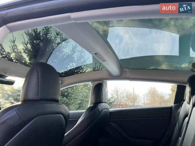 Синій Тесла Модель 3, об'ємом двигуна 0 л та пробігом 118 тис. км за 19900 $, фото 13 на Automoto.ua