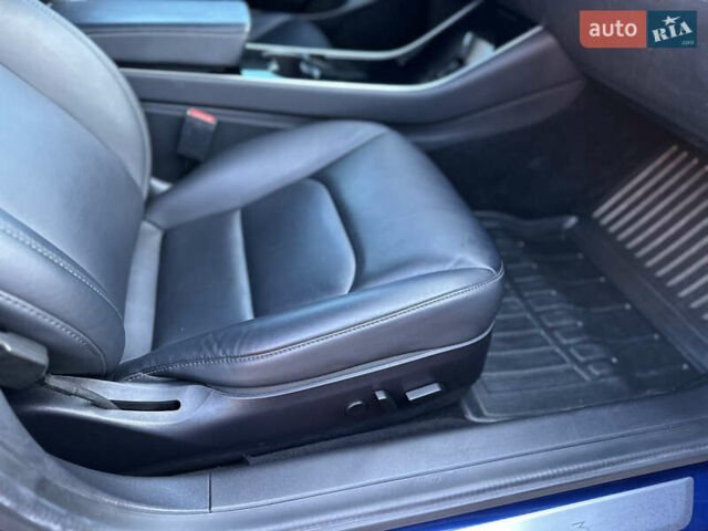 Синий Тесла Модель 3, объемом двигателя 0 л и пробегом 71 тыс. км за 17500 $, фото 78 на Automoto.ua