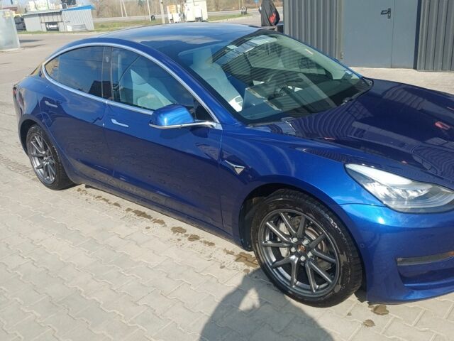 Синій Тесла Модель 3, об'ємом двигуна 0 л та пробігом 65 тис. км за 20999 $, фото 3 на Automoto.ua