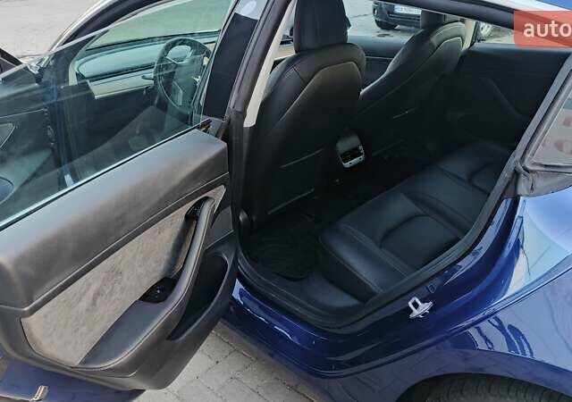 Синий Тесла Модель 3, объемом двигателя 0 л и пробегом 52 тыс. км за 17000 $, фото 10 на Automoto.ua