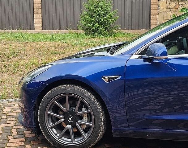 Синий Тесла Модель 3, объемом двигателя 0 л и пробегом 177 тыс. км за 16500 $, фото 12 на Automoto.ua