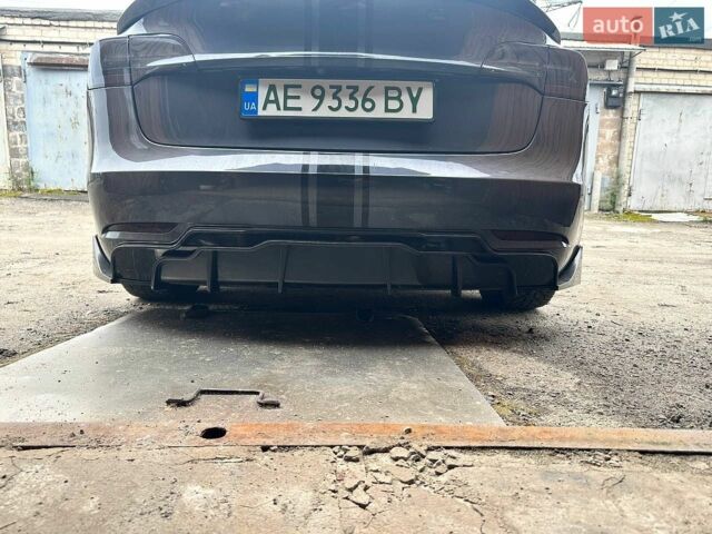 Синий Тесла Модель 3, объемом двигателя 0 л и пробегом 131 тыс. км за 20300 $, фото 11 на Automoto.ua