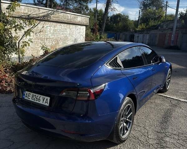 Тесла Модель 3 2020 у Кам'янське (Дніпродзержинськ) на Automoto.ua Синій Тесла Модель 3, об'ємом двигуна 0 л та пробігом 82 тис. км за 20000 $, фото 2 на Automoto.ua