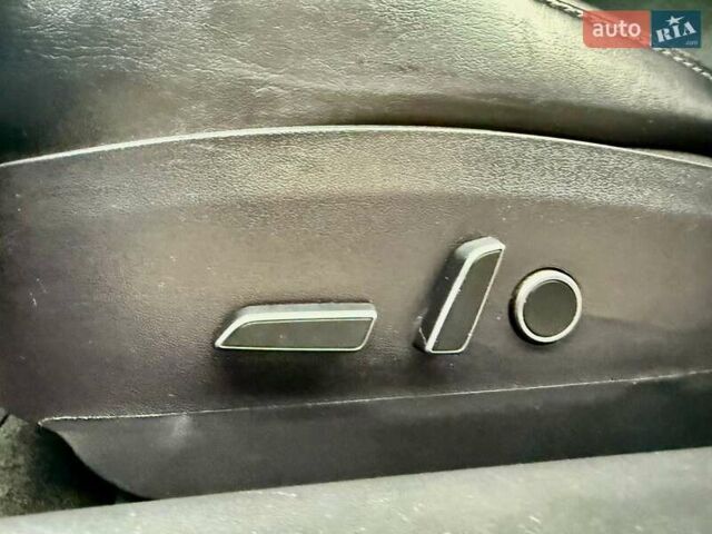 Синій Тесла Модель 3, об'ємом двигуна 0 л та пробігом 135 тис. км за 15800 $, фото 62 на Automoto.ua