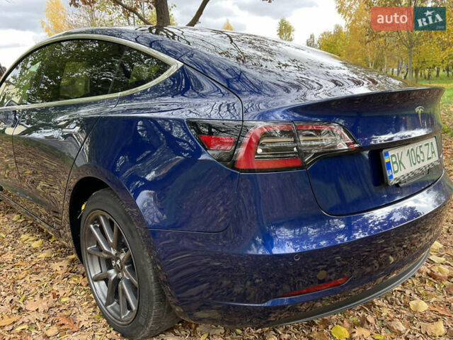 Синий Тесла Модель 3, объемом двигателя 0 л и пробегом 63 тыс. км за 21500 $, фото 10 на Automoto.ua
