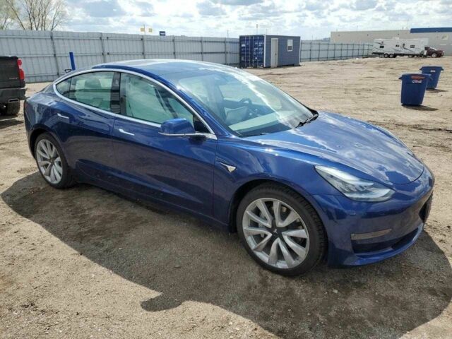 Синій Тесла Модель 3, об'ємом двигуна 0 л та пробігом 45 тис. км за 4500 $, фото 3 на Automoto.ua