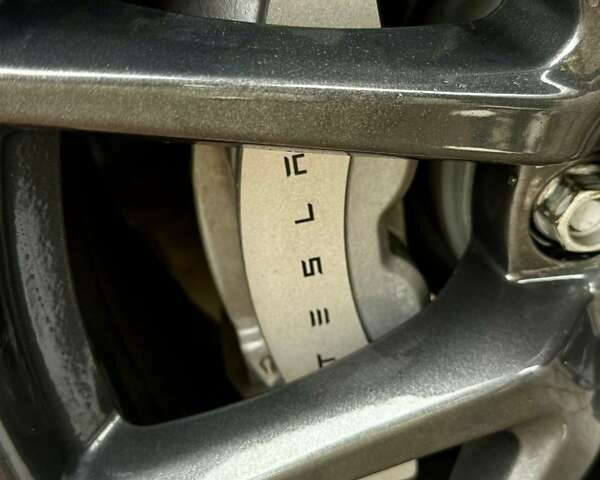 Синій Тесла Модель 3, об'ємом двигуна 0 л та пробігом 135 тис. км за 15800 $, фото 84 на Automoto.ua