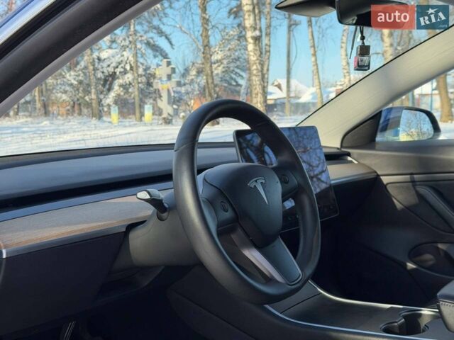 Синій Тесла Модель 3, об'ємом двигуна 0 л та пробігом 67 тис. км за 21000 $, фото 26 на Automoto.ua