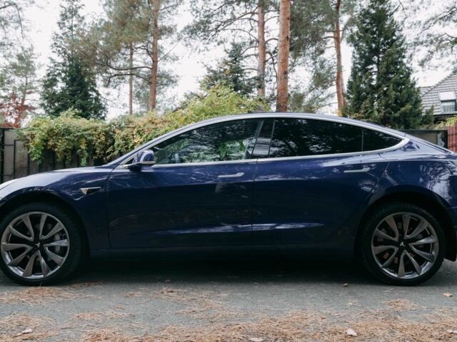 Синій Тесла Модель 3, об'ємом двигуна 0 л та пробігом 136 тис. км за 18000 $, фото 3 на Automoto.ua