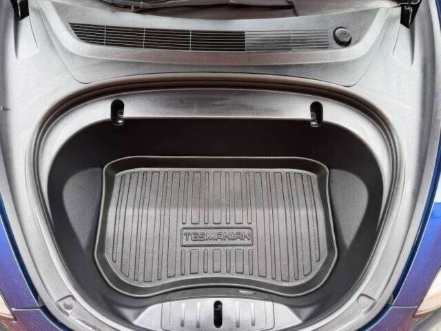 Синий Тесла Модель 3, объемом двигателя 0 л и пробегом 56 тыс. км за 13000 $, фото 16 на Automoto.ua