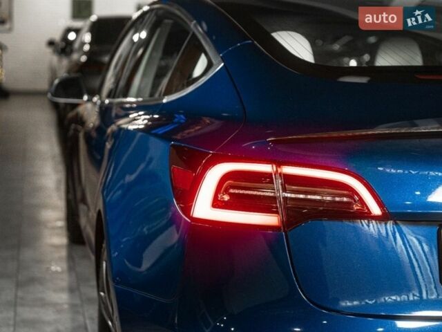 Синій Тесла Модель 3, об'ємом двигуна 0 л та пробігом 31 тис. км за 24900 $, фото 31 на Automoto.ua