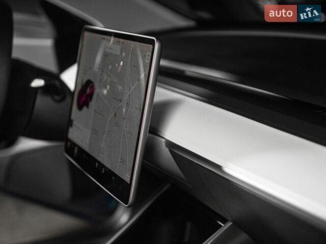 Синій Тесла Модель 3, об'ємом двигуна 0 л та пробігом 31 тис. км за 24900 $, фото 41 на Automoto.ua