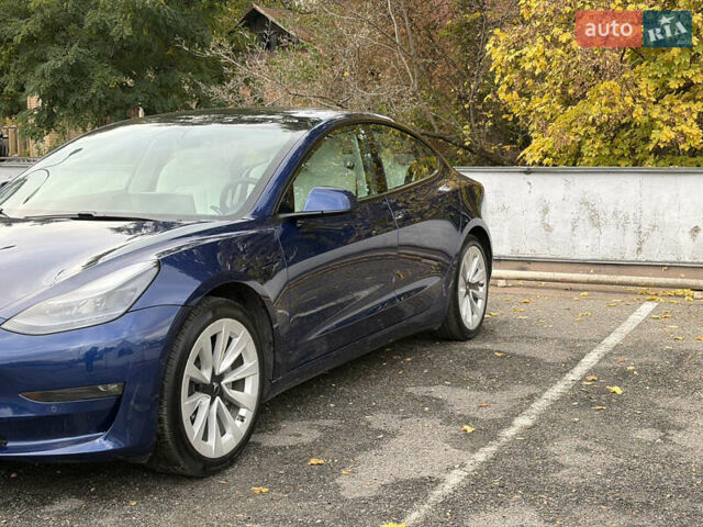 Тесла Модель 3 2020 у Полтаві на Automoto.ua Синій Тесла Модель 3, об'ємом двигуна 0 л та пробігом 95 тис. км за 17500 $, фото 6 на Automoto.ua