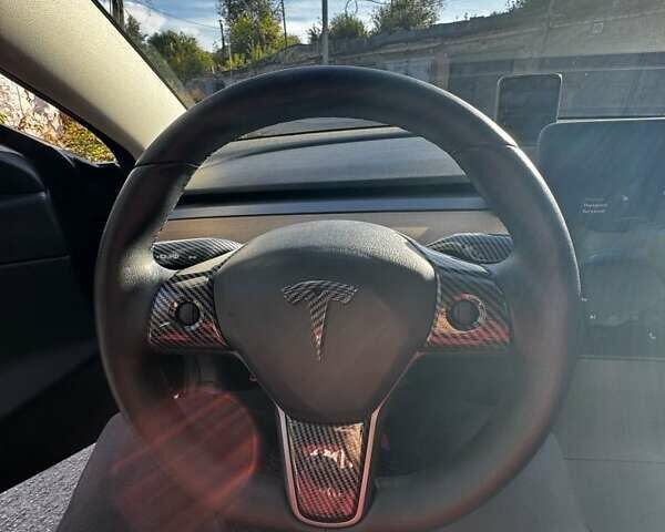 Тесла Модель 3 2020 у Кам'янське (Дніпродзержинськ) на Automoto.ua Синій Тесла Модель 3, об'ємом двигуна 0 л та пробігом 82 тис. км за 20000 $, фото 16 на Automoto.ua