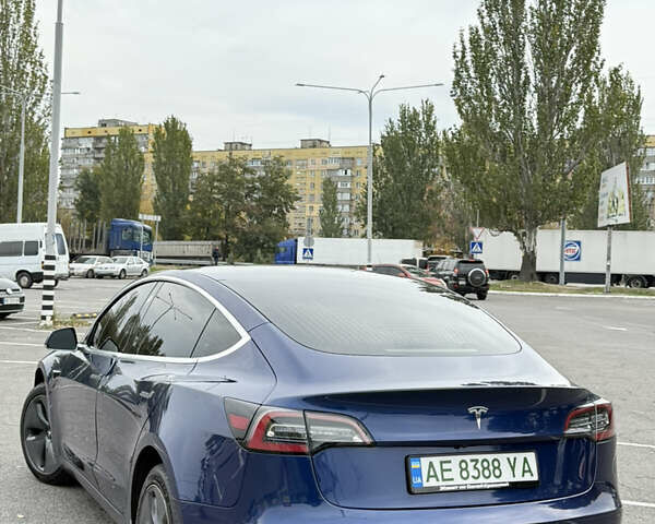 Тесла Модель 3 2020 в Днепре (Днепропетровске) на Automoto.ua Синий Тесла Модель 3, объемом двигателя 0 л и пробегом 140 тыс. км за 14900 $, фото 3 на Automoto.ua