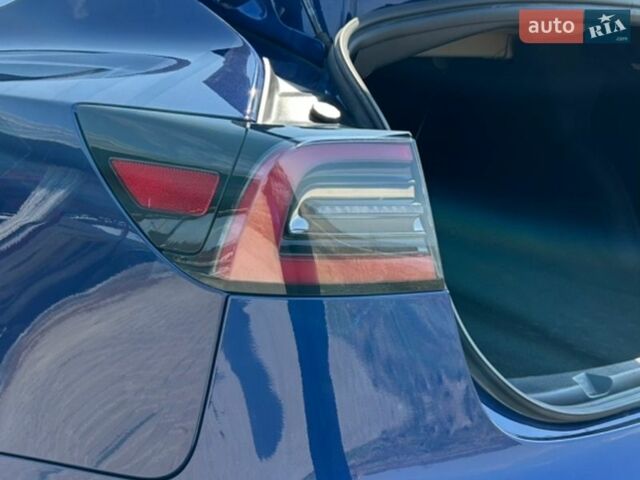 Синий Тесла Модель 3, объемом двигателя 0 л и пробегом 109 тыс. км за 18300 $, фото 6 на Automoto.ua