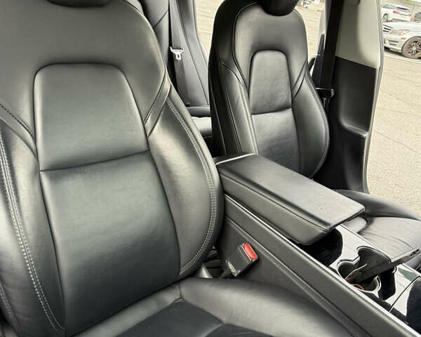 Тесла Модель 3 2020 в Днепре (Днепропетровске) на Automoto.ua Синий Тесла Модель 3, объемом двигателя 0 л и пробегом 140 тыс. км за 14900 $, фото 10 на Automoto.ua