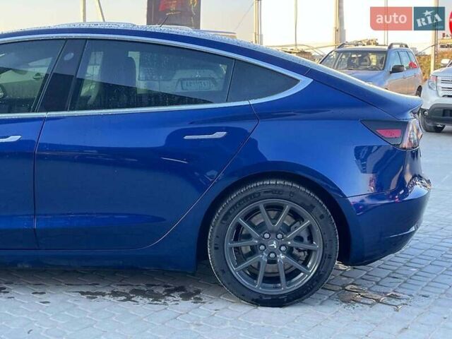 Синій Тесла Модель 3, об'ємом двигуна 0 л та пробігом 41 тис. км за 18990 $, фото 12 на Automoto.ua