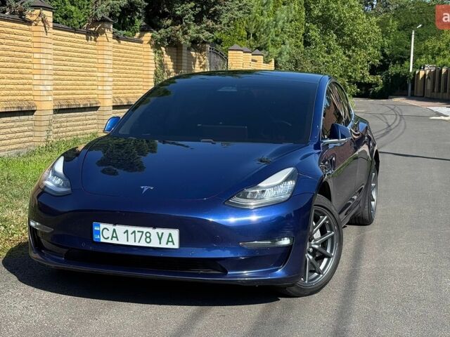 Синий Тесла Модель 3, объемом двигателя 0 л и пробегом 121 тыс. км за 17900 $, фото 1 на Automoto.ua