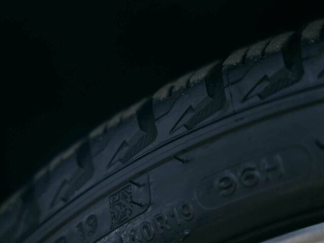 Синій Тесла Модель 3, об'ємом двигуна 0 л та пробігом 136 тис. км за 18000 $, фото 12 на Automoto.ua