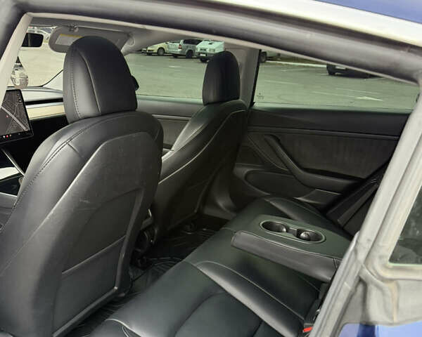 Тесла Модель 3 2020 в Днепре (Днепропетровске) на Automoto.ua Синий Тесла Модель 3, объемом двигателя 0 л и пробегом 140 тыс. км за 14900 $, фото 14 на Automoto.ua