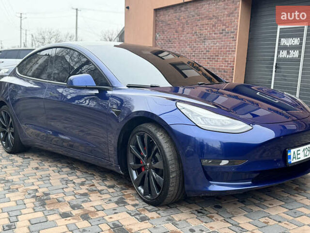 Синий Тесла Модель 3, объемом двигателя 0 л и пробегом 60 тыс. км за 21500 $, фото 3 на Automoto.ua