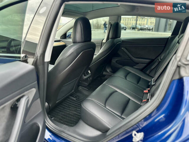 Синий Тесла Модель 3, объемом двигателя 0 л и пробегом 55 тыс. км за 19999 $, фото 47 на Automoto.ua