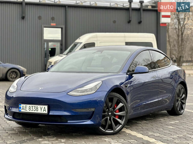 Синий Тесла Модель 3, объемом двигателя 0 л и пробегом 55 тыс. км за 19999 $, фото 3 на Automoto.ua