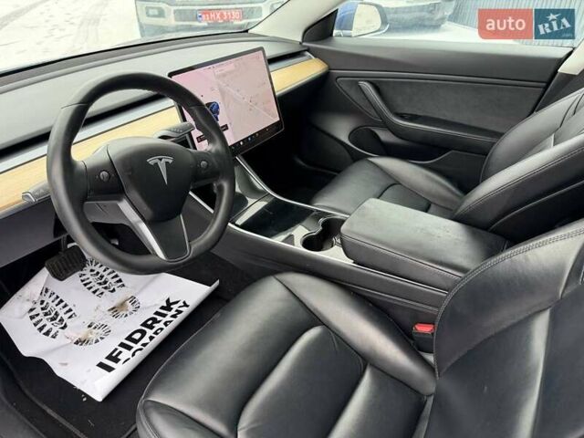 Синий Тесла Модель 3, объемом двигателя 0 л и пробегом 270 тыс. км за 12600 $, фото 16 на Automoto.ua