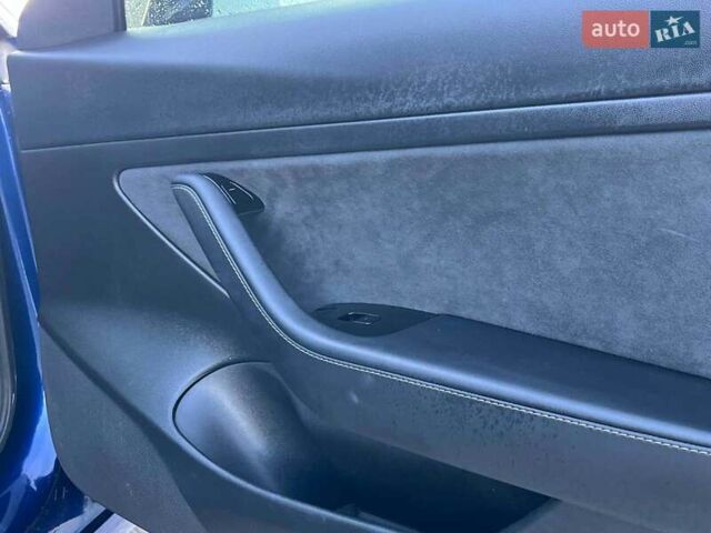 Синій Тесла Модель 3, об'ємом двигуна 0 л та пробігом 41 тис. км за 18990 $, фото 13 на Automoto.ua