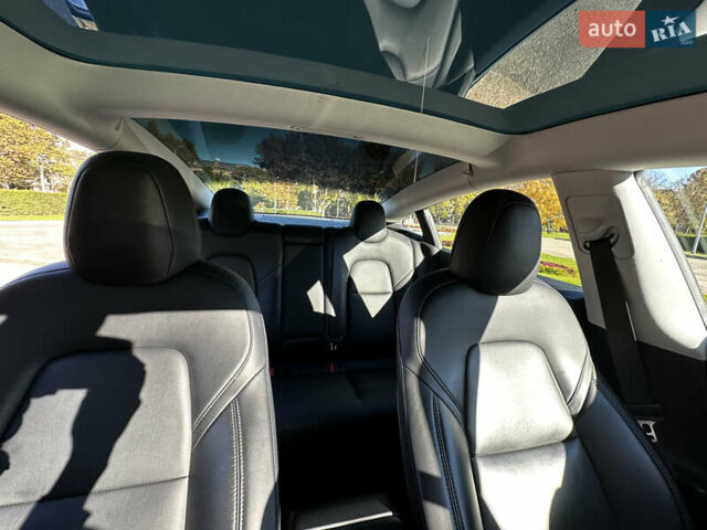 Синий Тесла Модель 3, объемом двигателя 0 л и пробегом 70 тыс. км за 22000 $, фото 7 на Automoto.ua