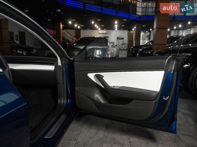 Синій Тесла Модель 3, об'ємом двигуна 0 л та пробігом 31 тис. км за 24900 $, фото 40 на Automoto.ua