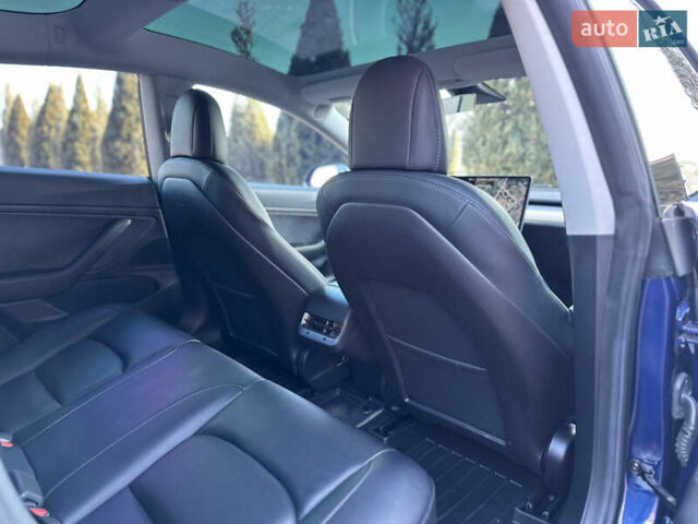 Синий Тесла Модель 3, объемом двигателя 0 л и пробегом 71 тыс. км за 17500 $, фото 86 на Automoto.ua